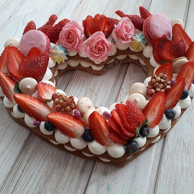 Торт "Клубничное сердце" купить - салават.сладкоежкин.рф